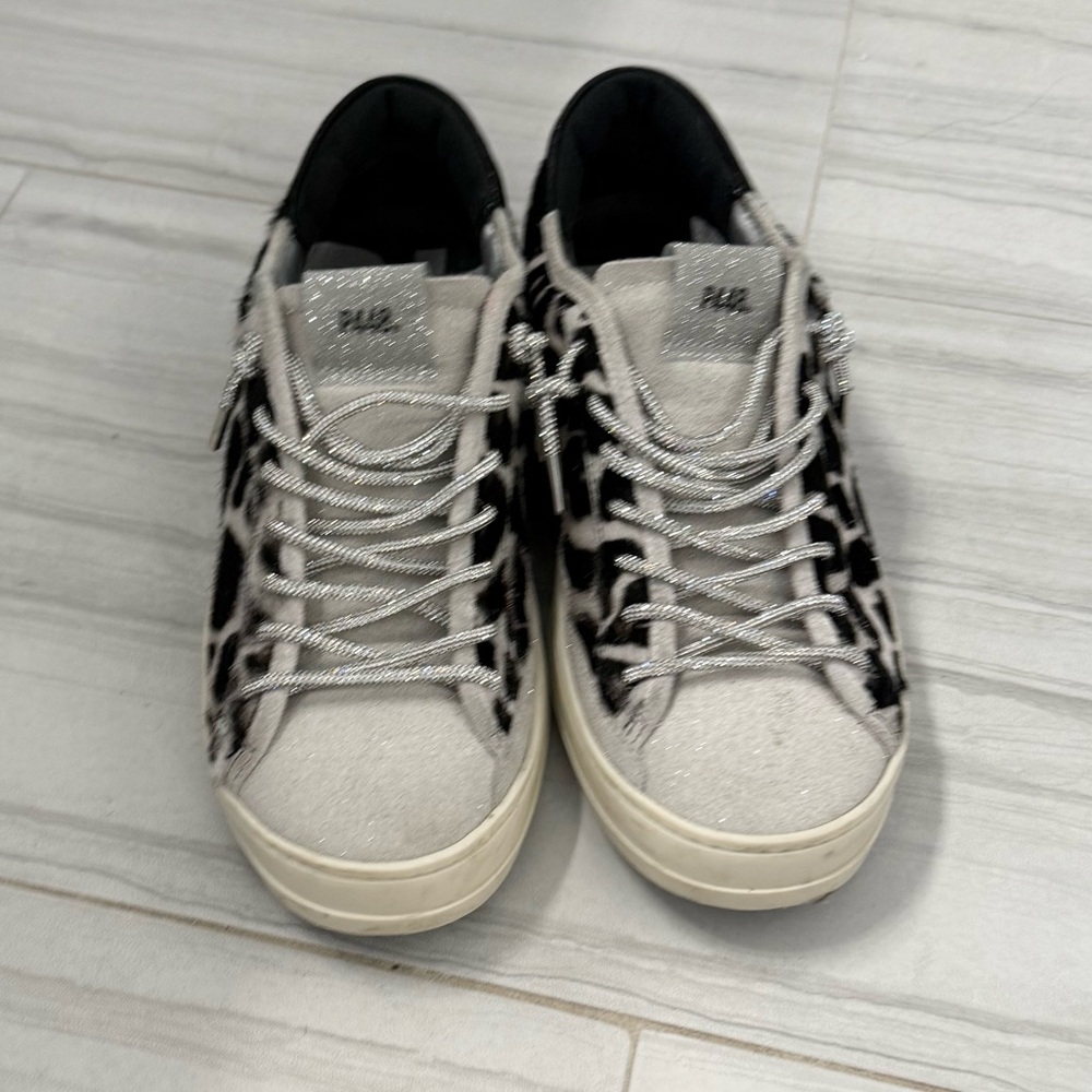 P448 Animal Print Fur Lined Tennis Shoes with Rhinestone Laces - Picture 3 of 13